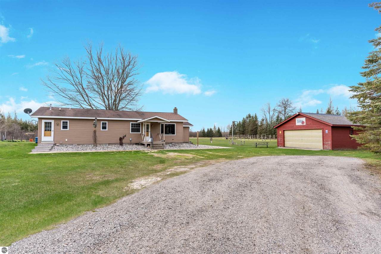 2024 Davison Road - Photo 1