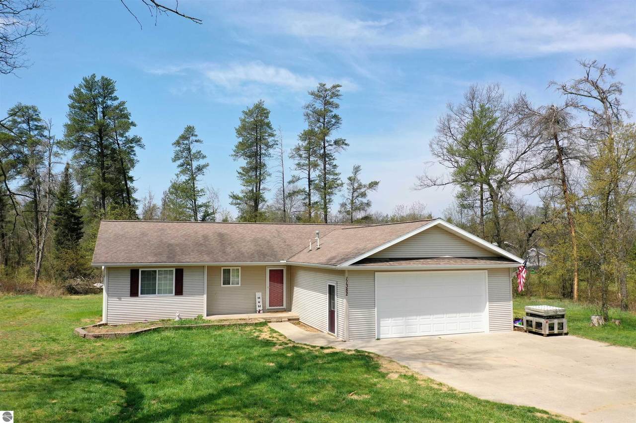 11382 Indiandale - Photo 1