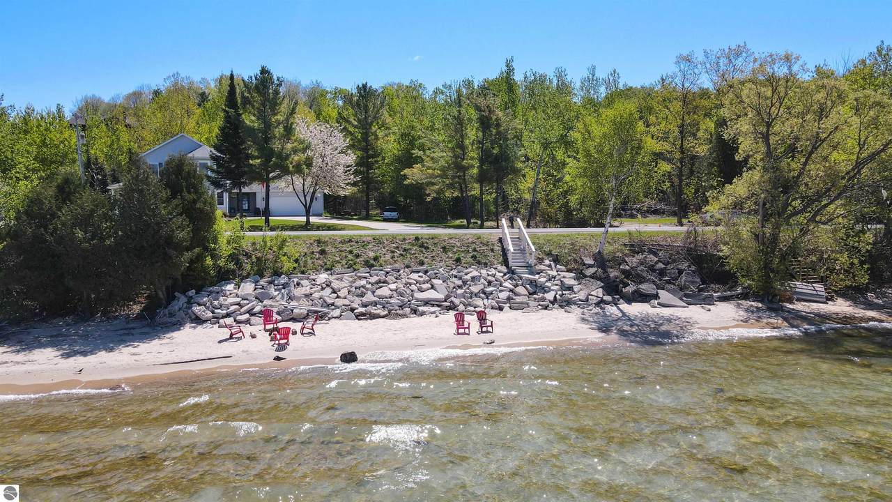 10191 Peninsula Drive - Photo 1