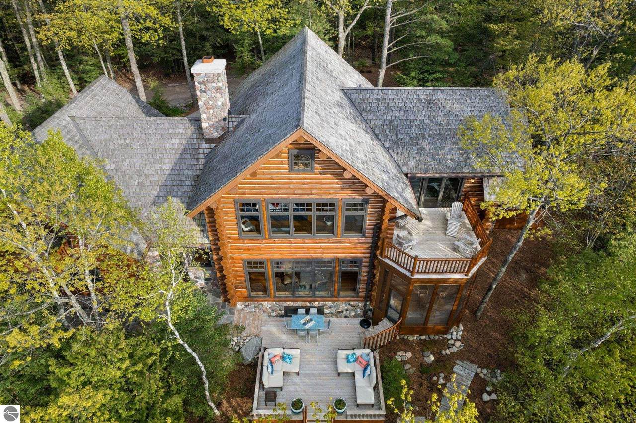 5805 Birchwood Drive - Photo 1