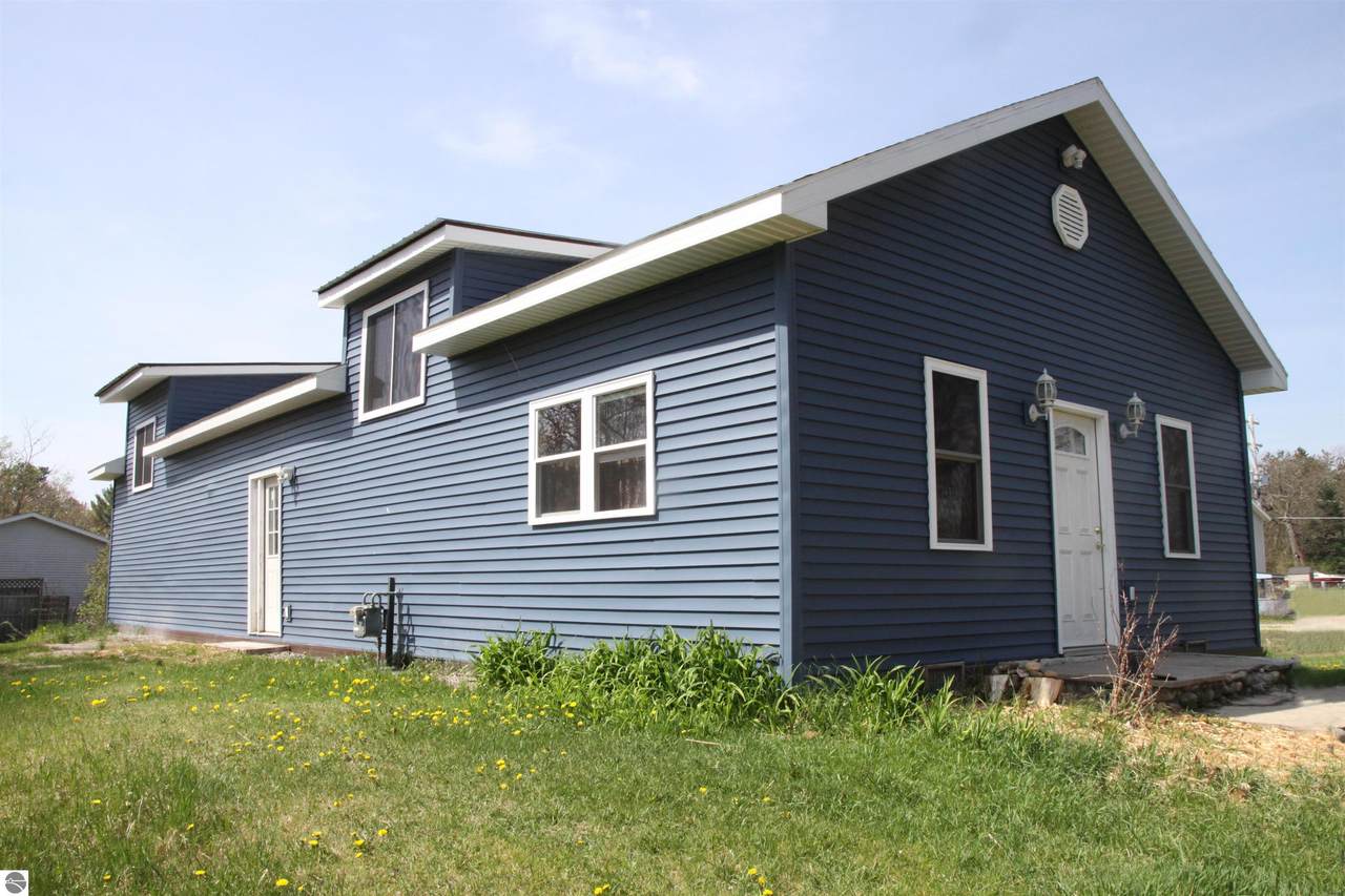 5012 Main Street - Photo 1