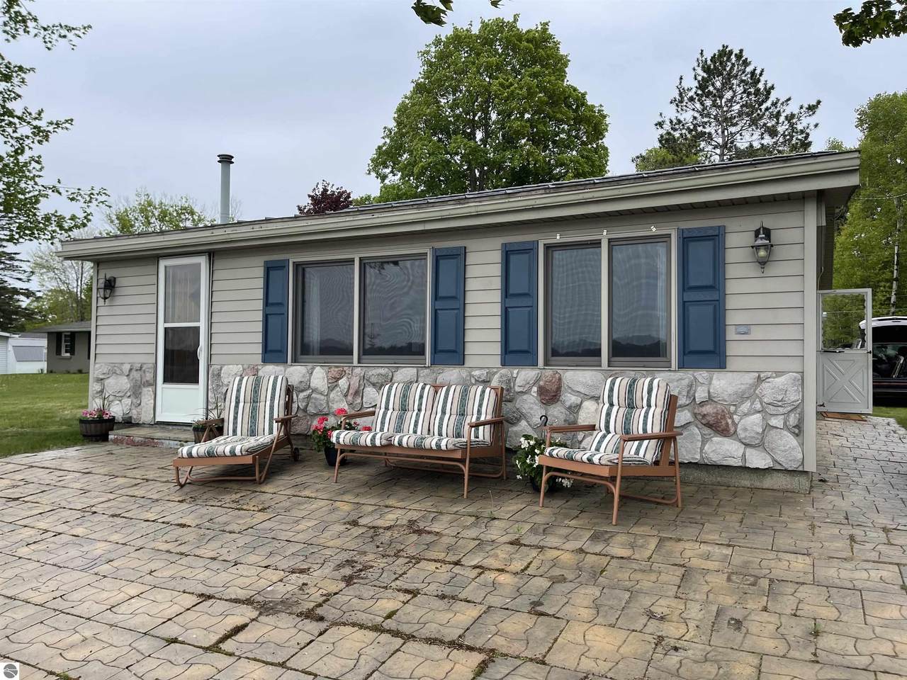8566 Martha Drive - Photo 1