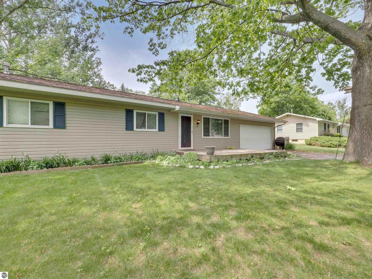 2131 Fielstra Drive - Photo 1