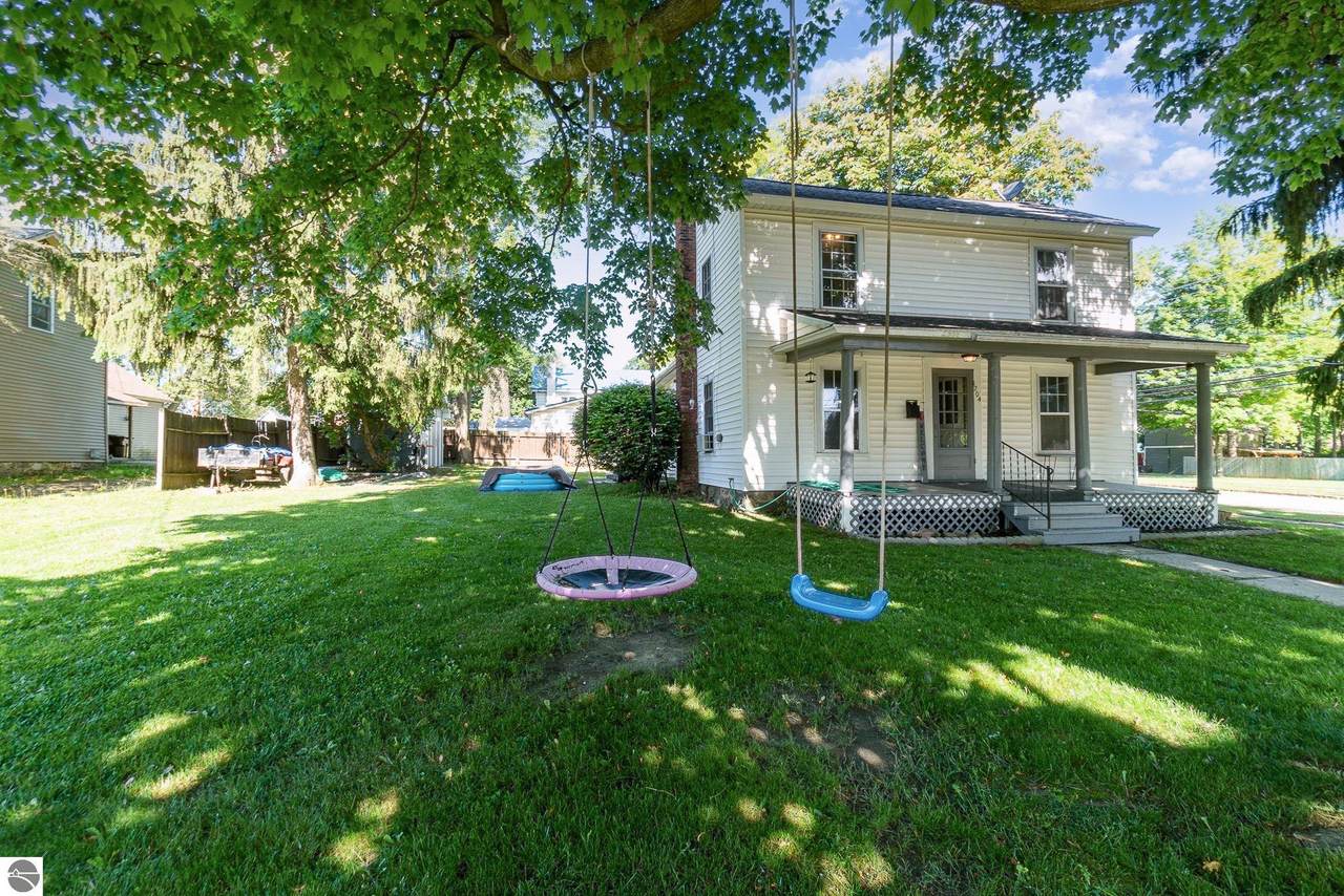204 St. Johns Street - Photo 1