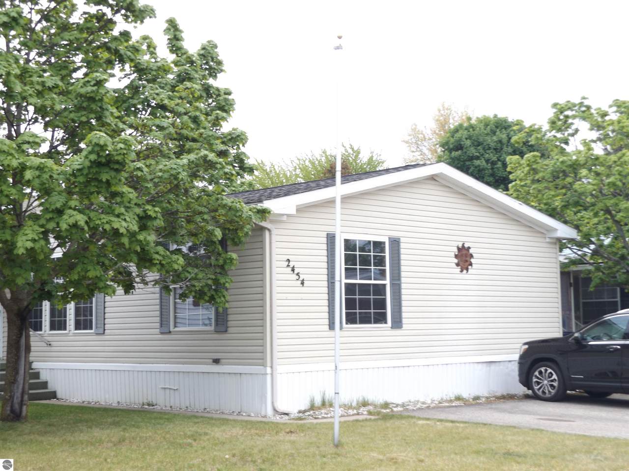 2454 Friendship Drive - Photo 1