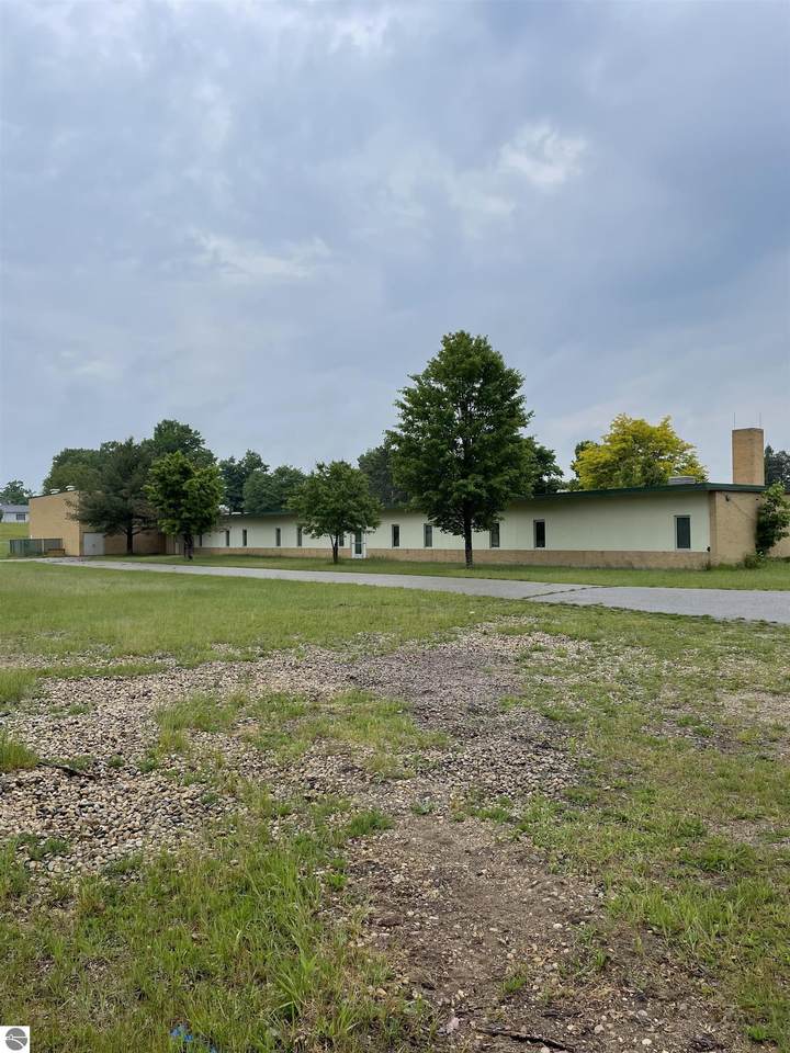 924 State Street - Photo 1