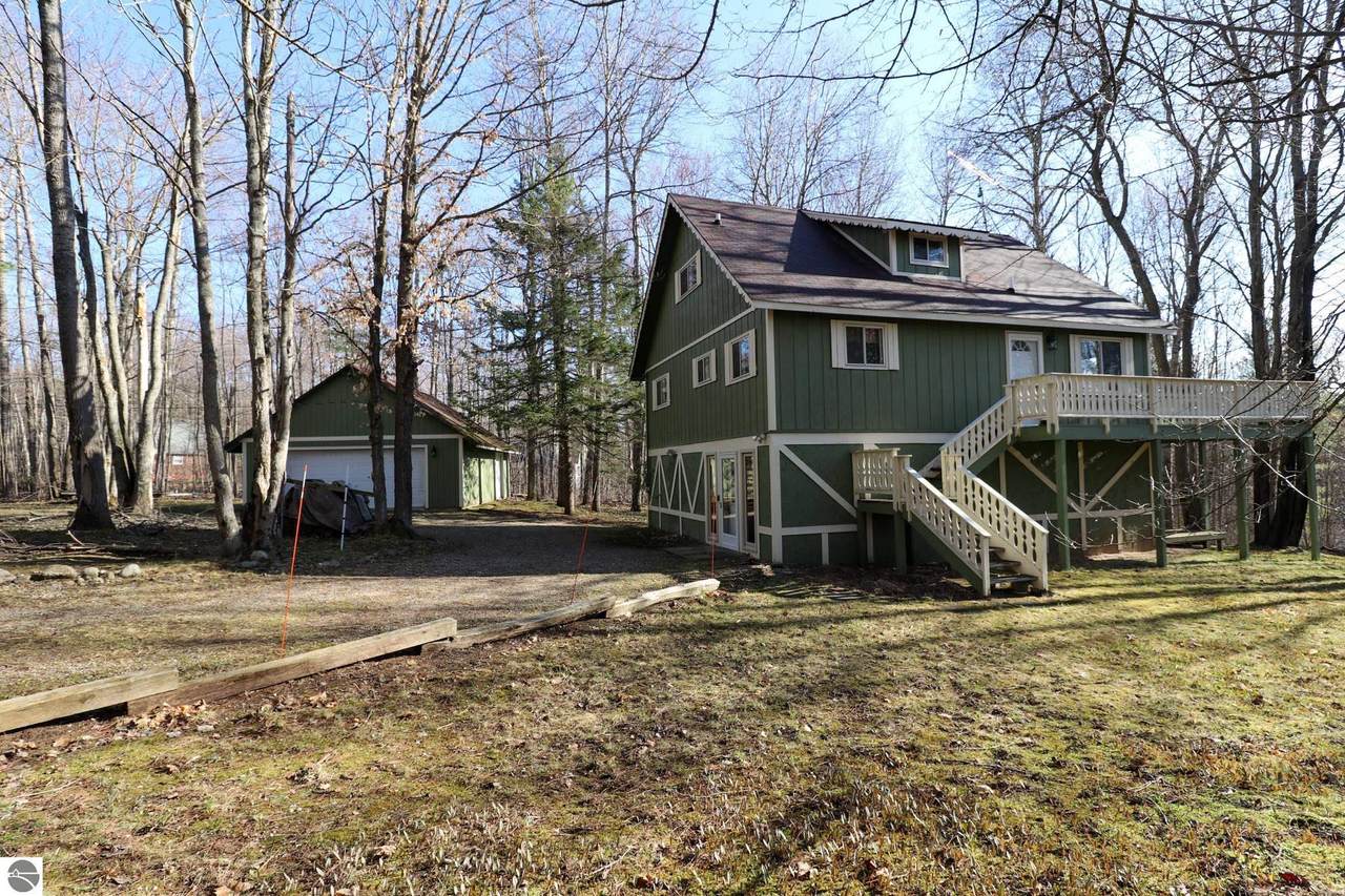 5065 Pinecrest Drive - Photo 1