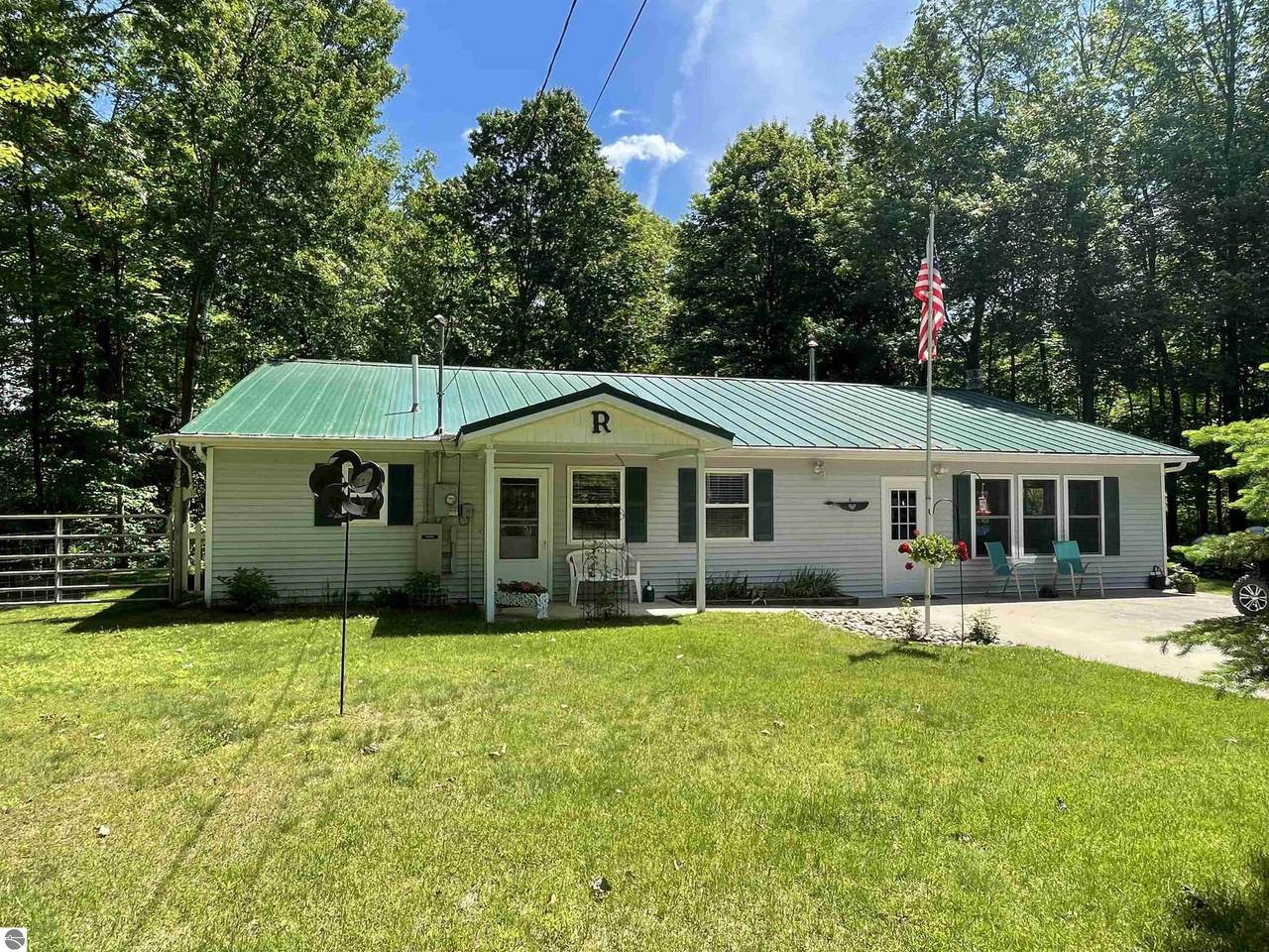 6375 Joanne Avenue - Photo 1