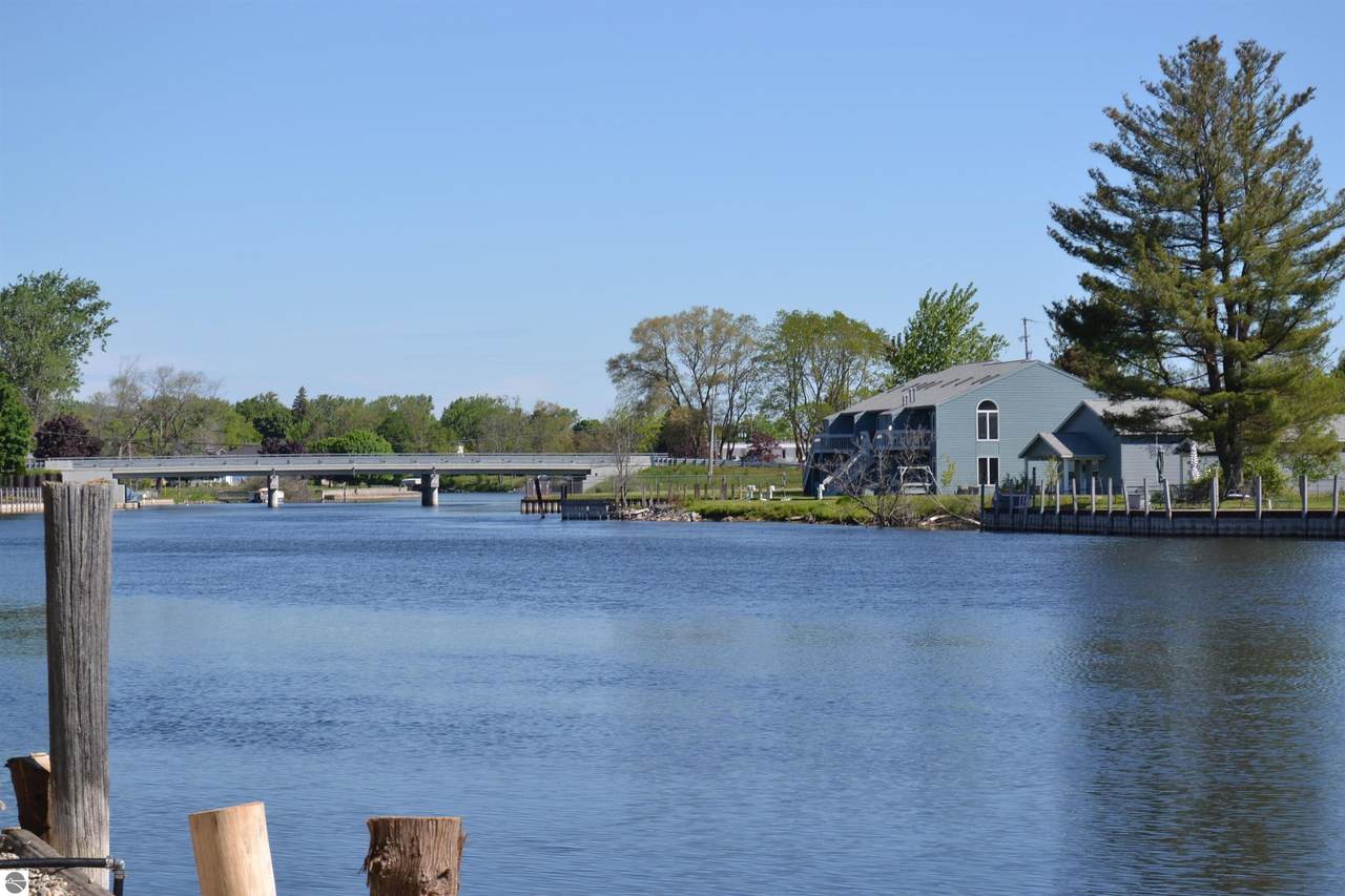 295 Harbor Street - Photo 1