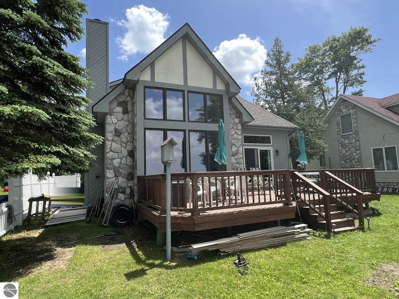 4211 Shore Drive Ne - Photo 1