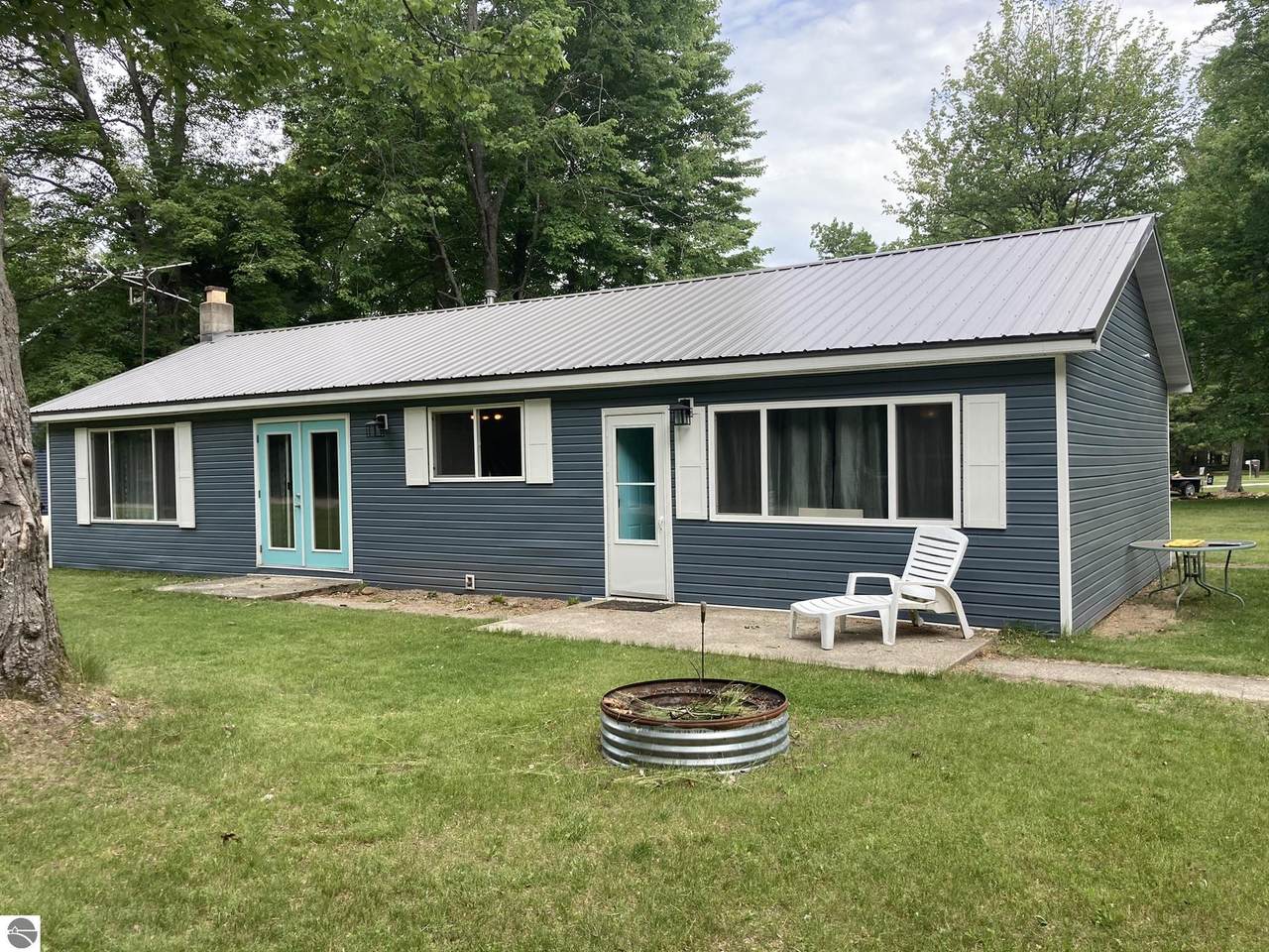 8693 South Street - Photo 1