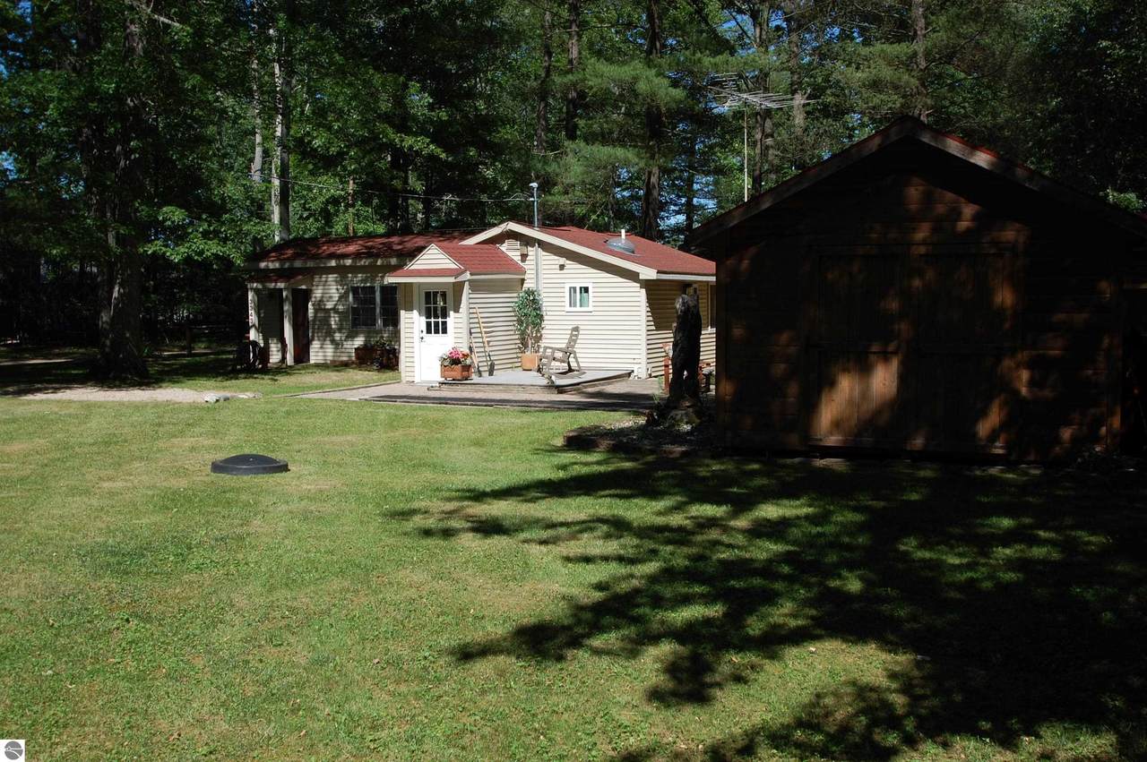 3343 Columbia Avenue - Photo 1
