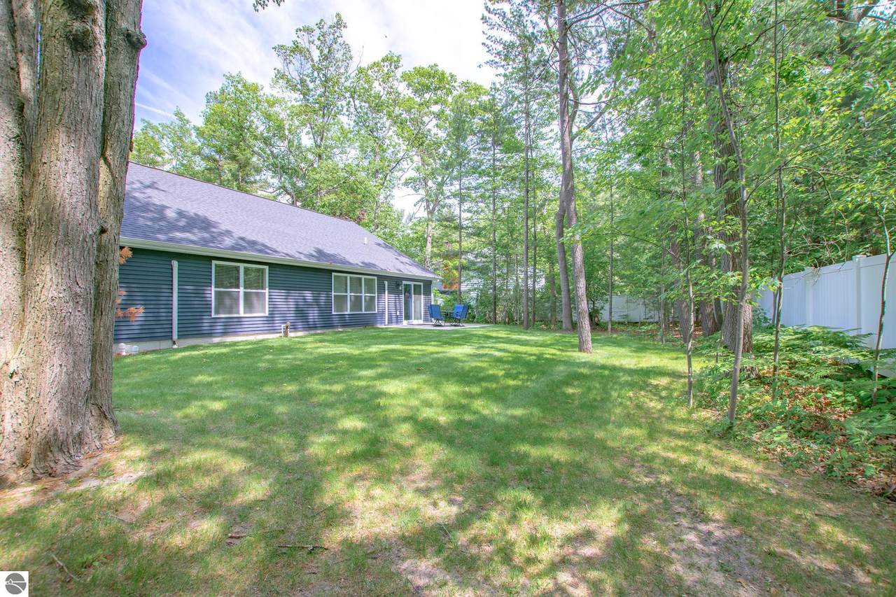 842 Munson Avenue - Photo 1