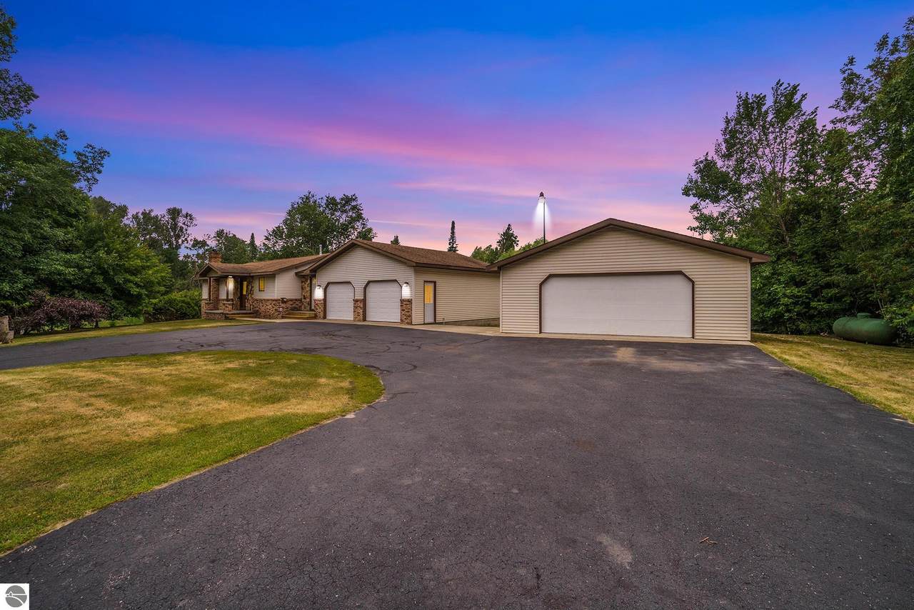 468 Eldridge Road - Photo 1