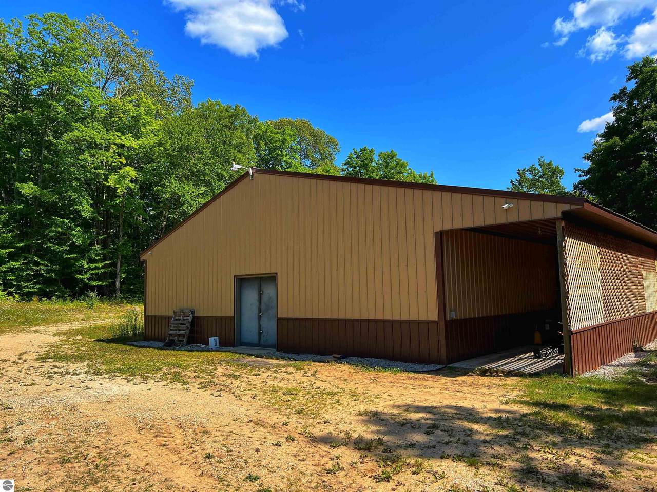 6235 Covert - Photo 1