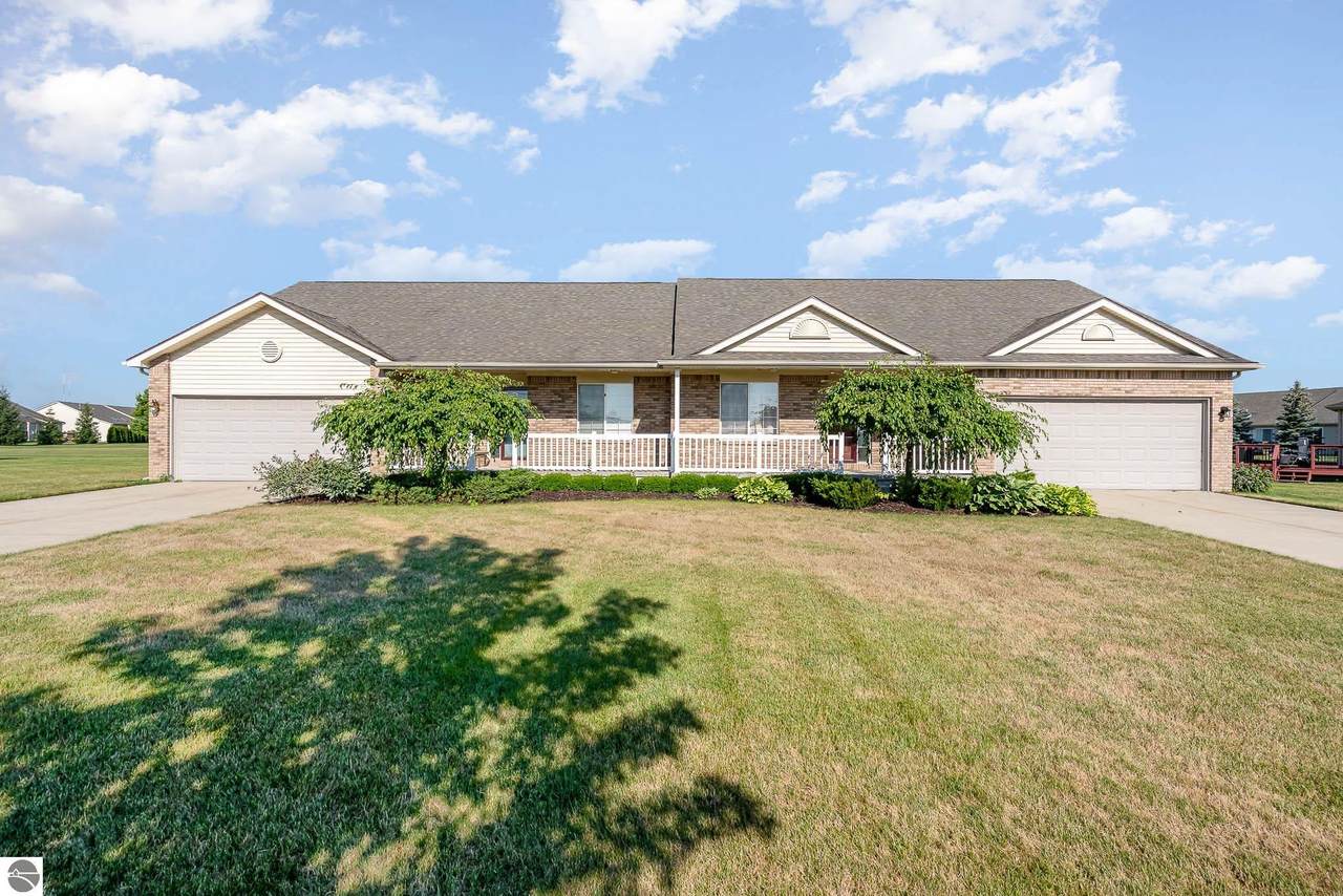 1720 Heritage Way - Photo 1