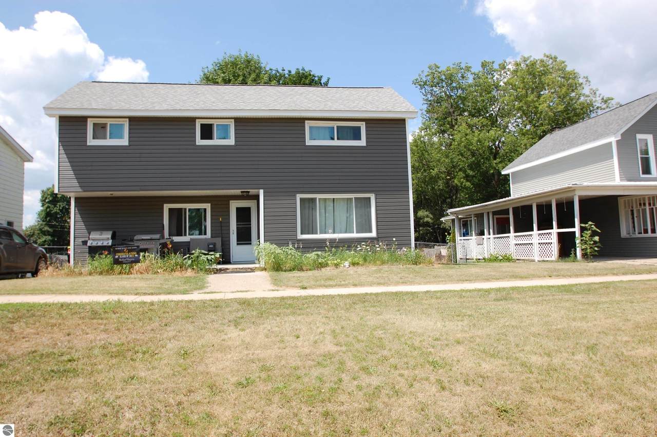 229 4th Street - Photo 1
