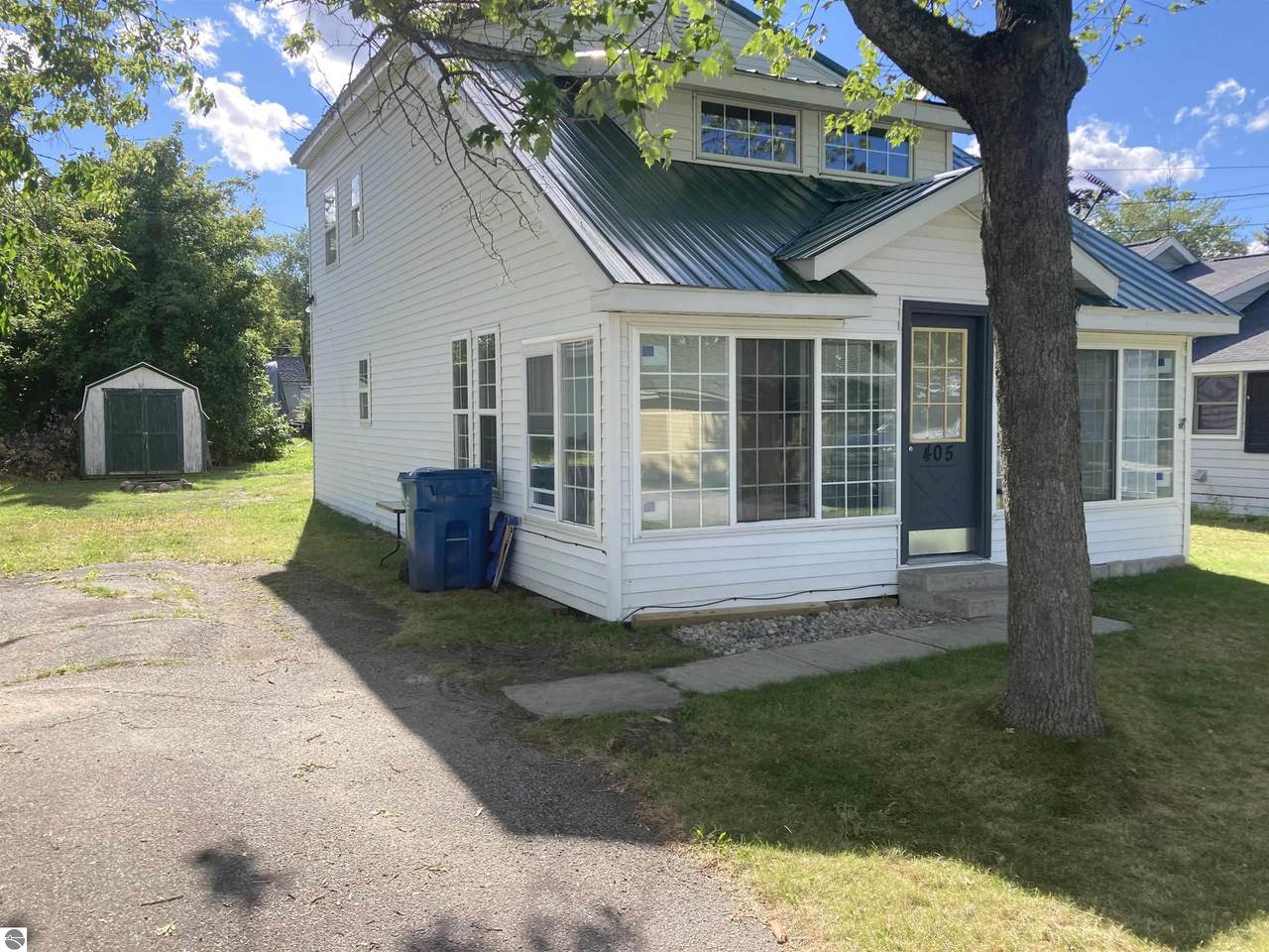 405 Meyer Avenue - Photo 1