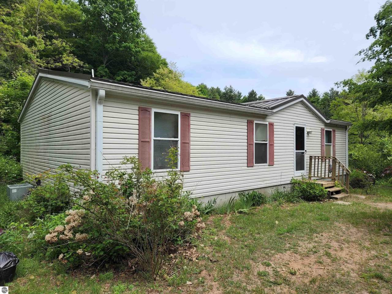 2906 Frankfort Highway - Photo 1