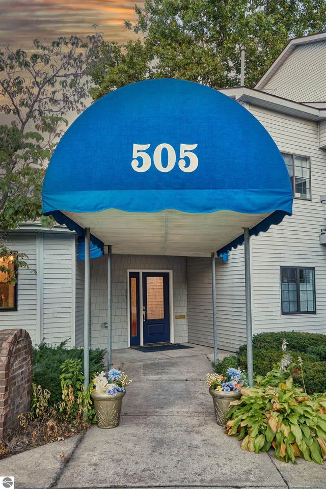 505 Riverine Drive - Photo 1