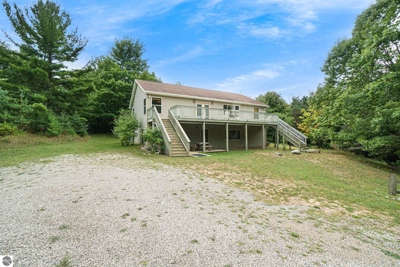 1201 Bellows Avenue - Photo 1