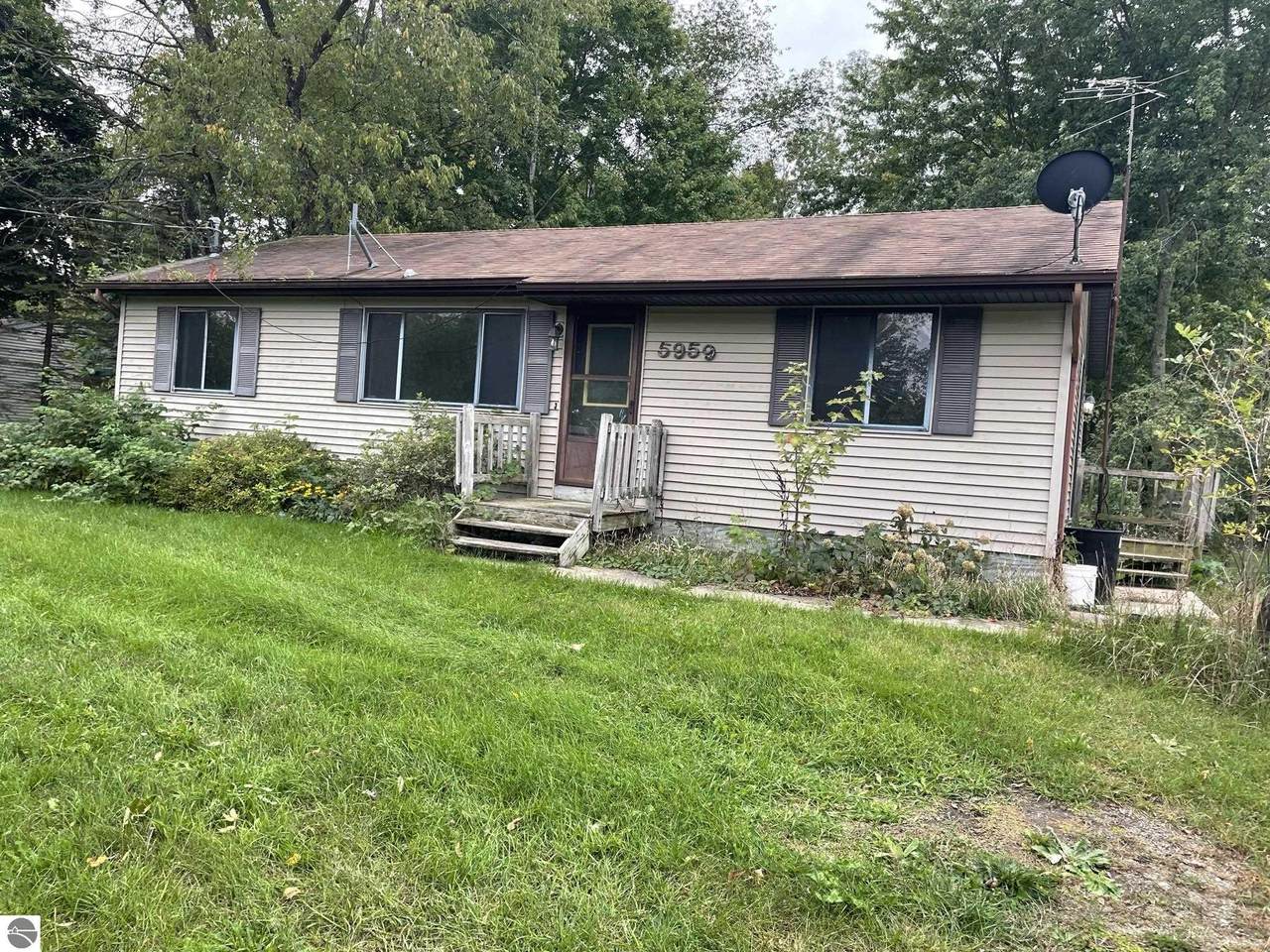 5959 Schafin Drive - Photo 1