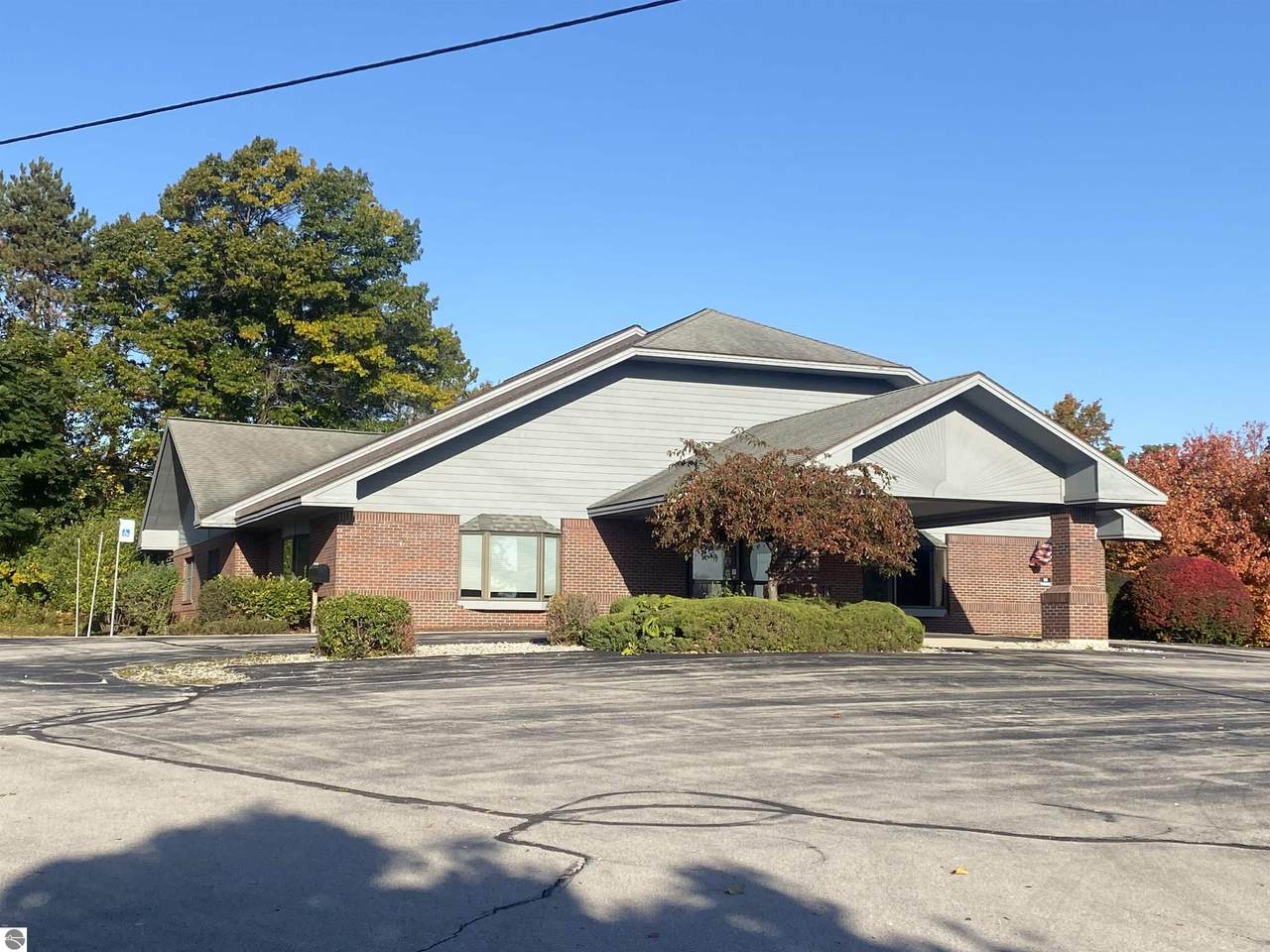 5199 Royal Drive - Photo 1