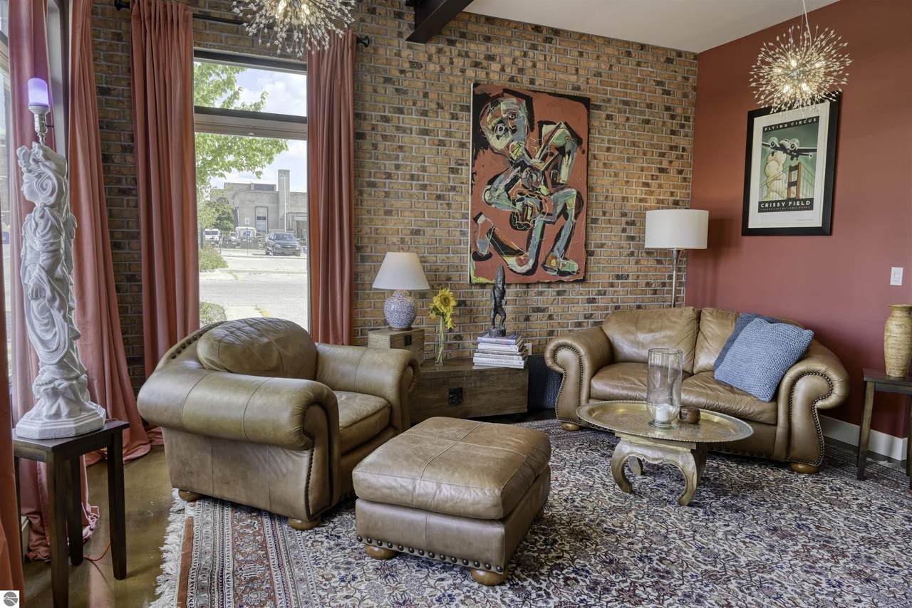 131 State Street - Photo 1