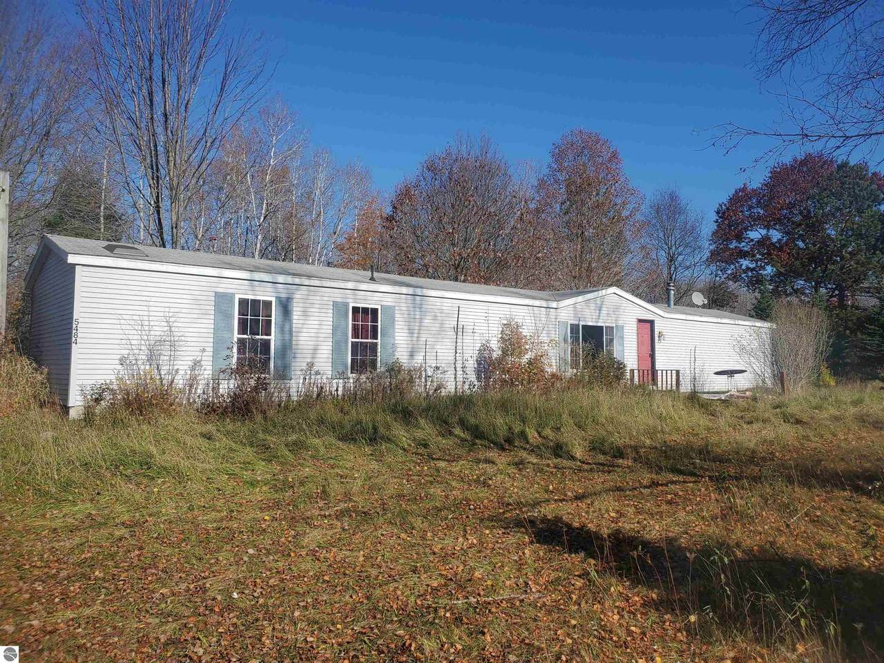 5484 River Road - Photo 1