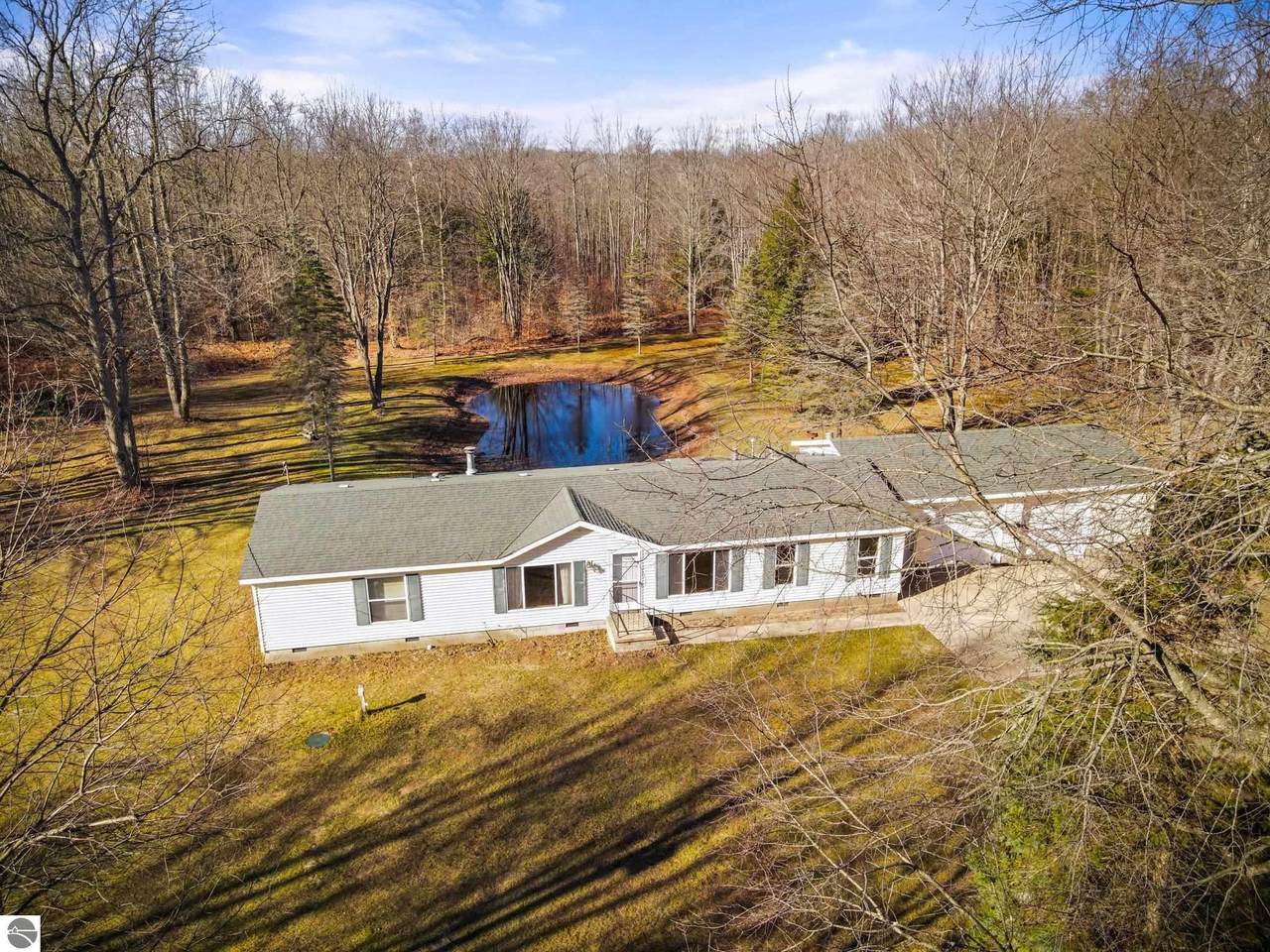 120 Hennessey Drive - Photo 1