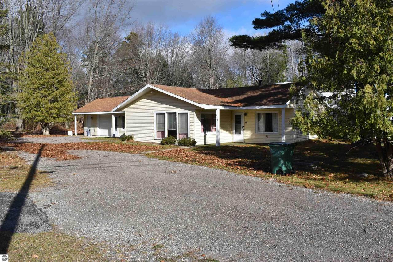1142 Lake Street - Photo 1
