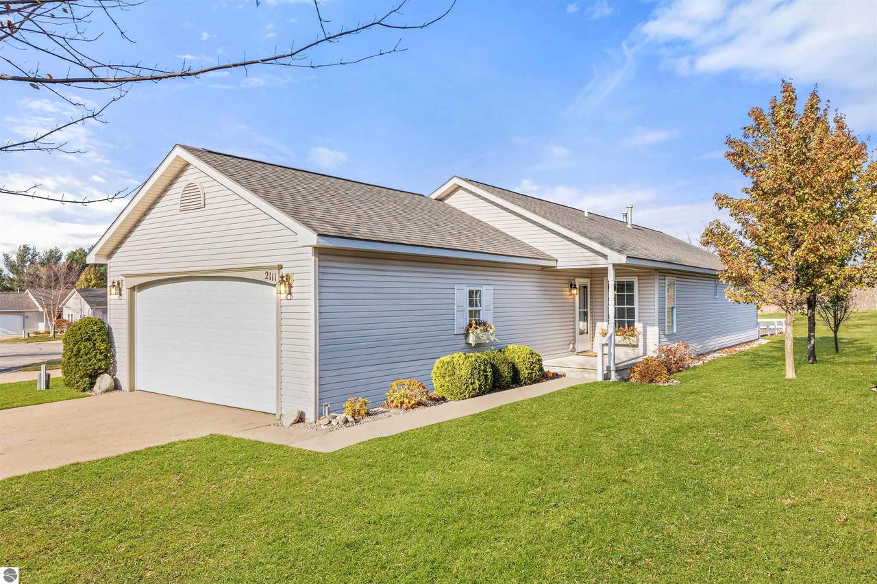 2111 Seaview Drive - Photo 1