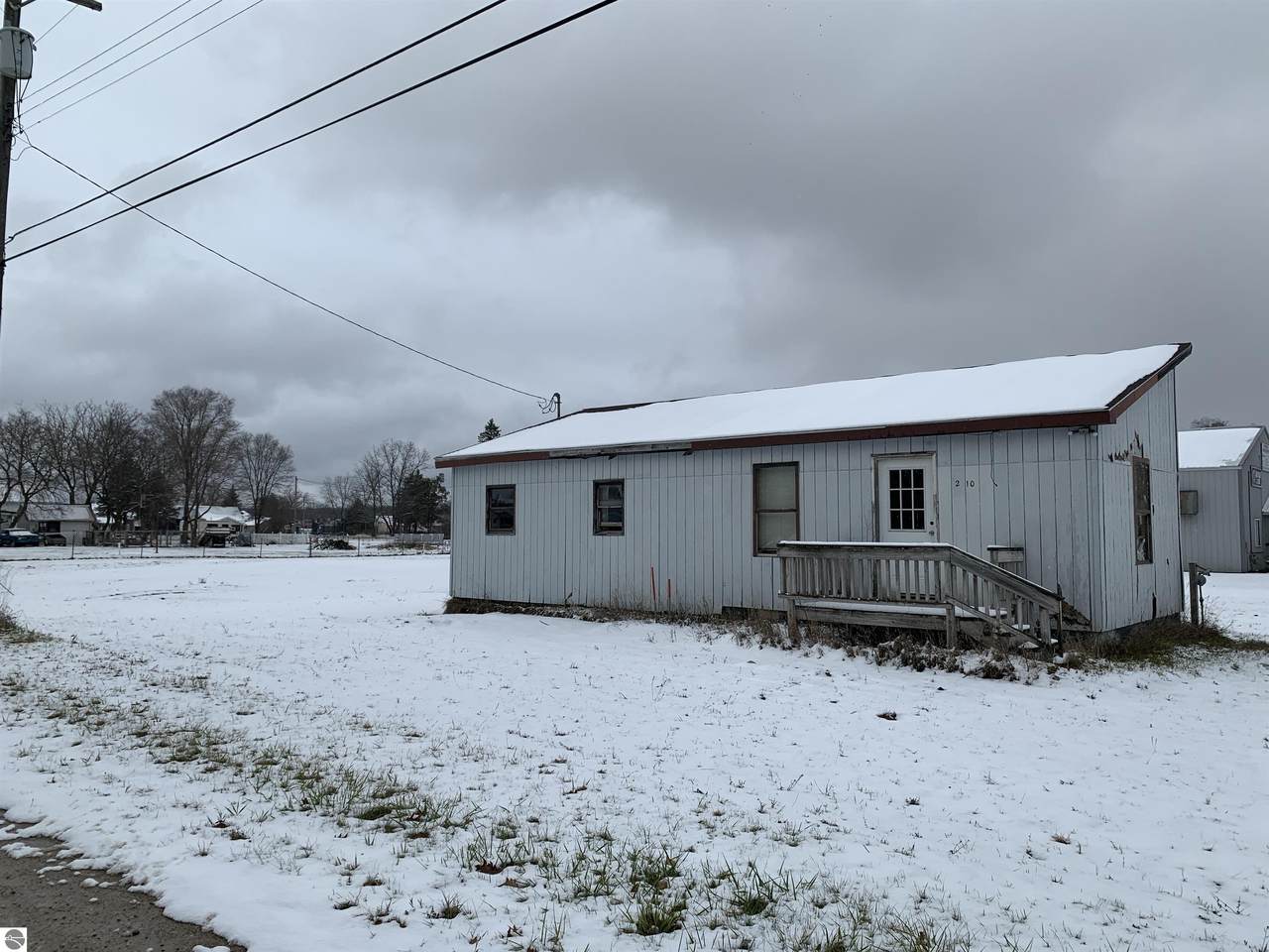 210 Simmons Street - Photo 1
