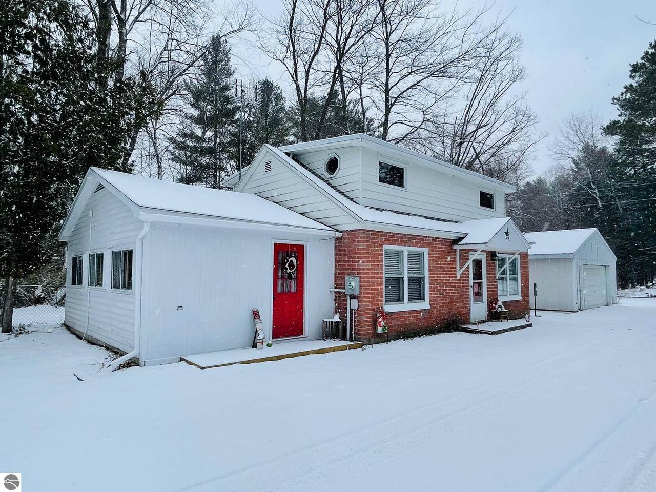 7500 Pike Lane - Photo 1