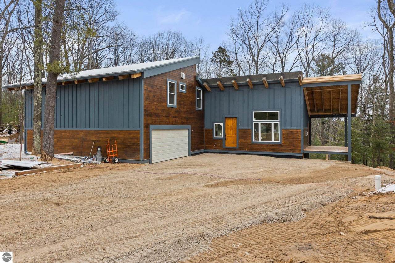 2279 Arbutus Ridge Drive - Photo 1