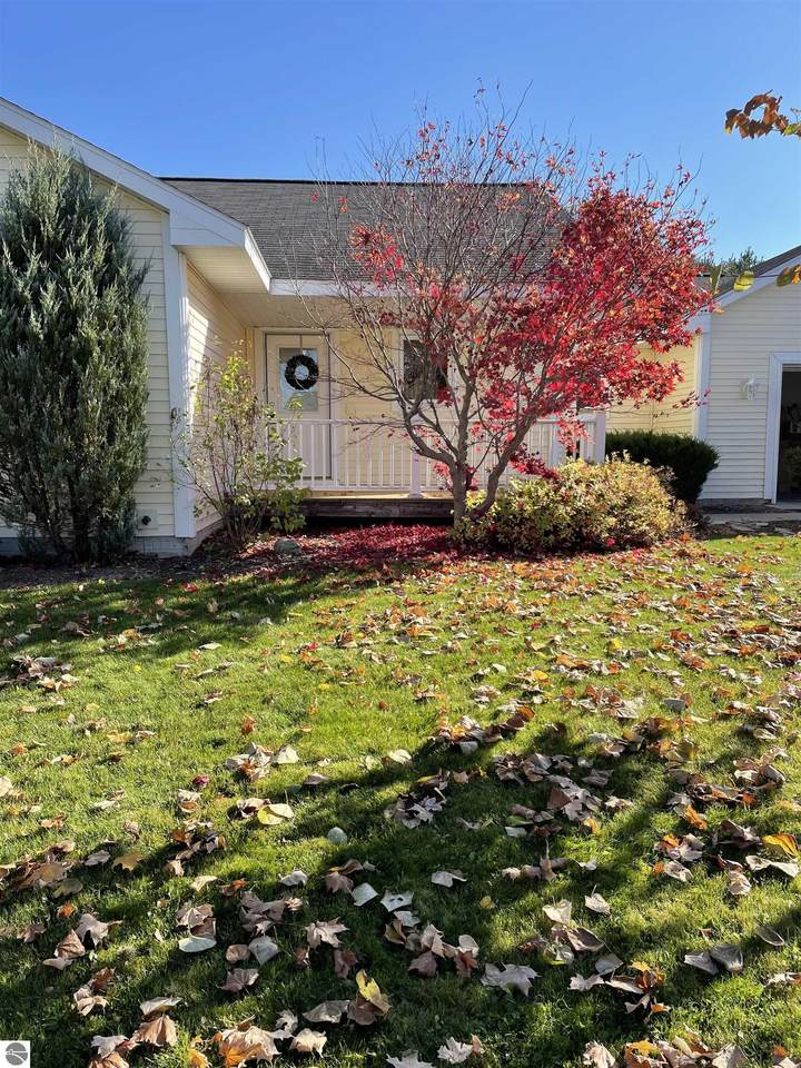 822 Shamrock Lane - Photo 1