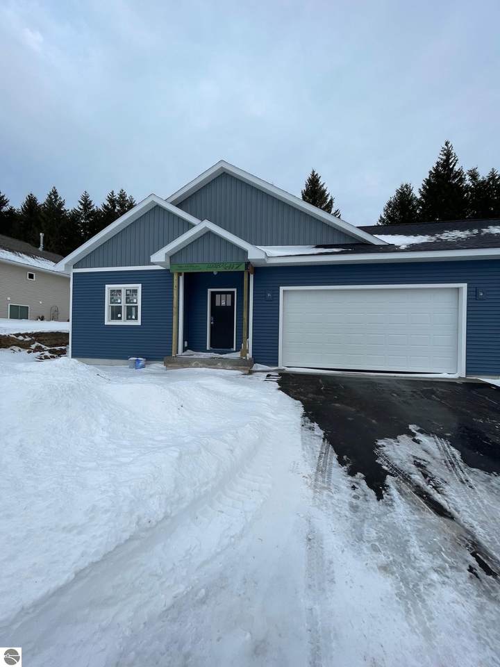 5202 Lone Maple Drive - Photo 1