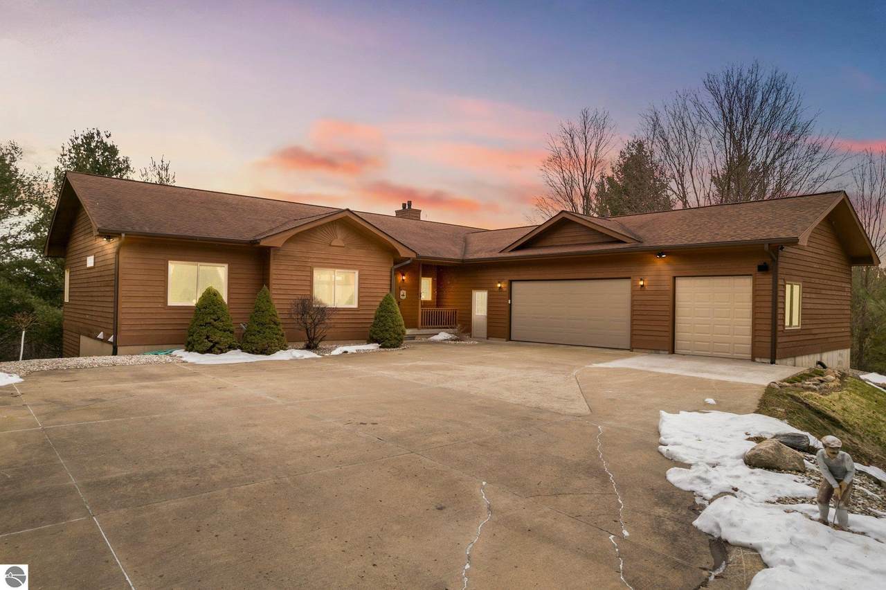 4110 Saddlebrook Path - Photo 1