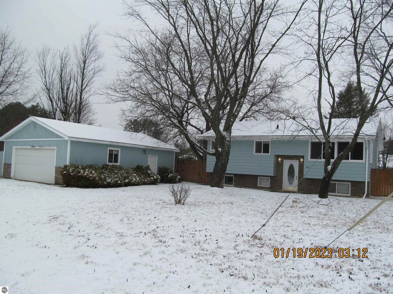 1504 Arthur Street - Photo 1