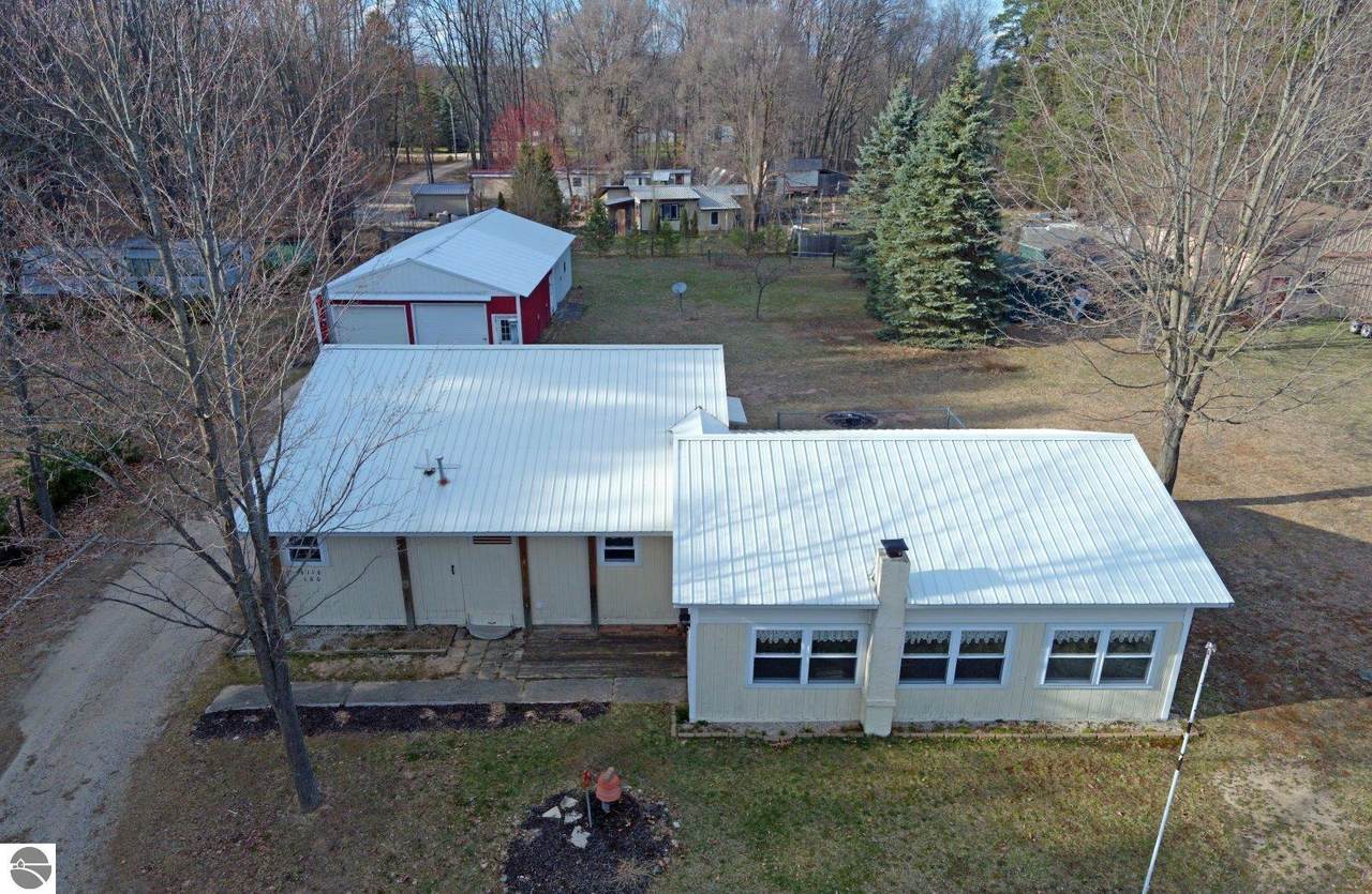 6116x100 Broadway - Photo 1