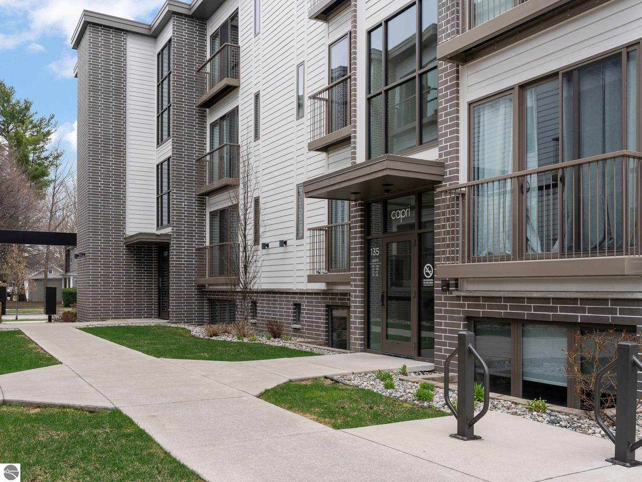 135 E Eighth Street 3, Traverse City, MI 49684 (MLS 1921459