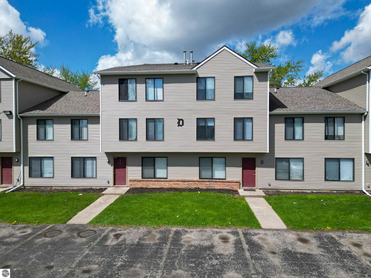 1825      D7 Crawford Road - Photo 1