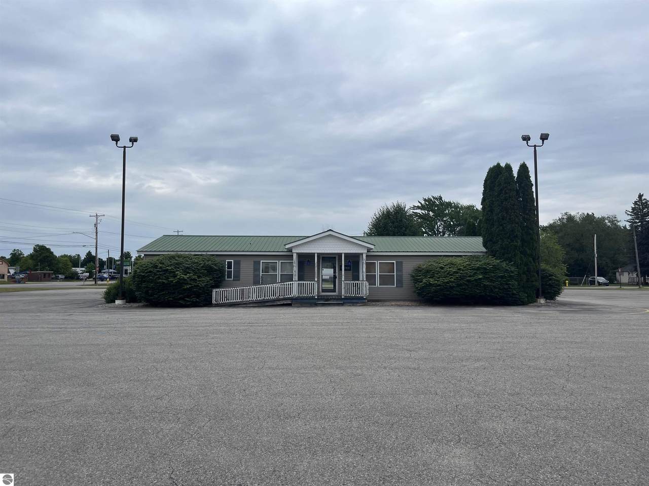 810 Birch Street - Photo 1