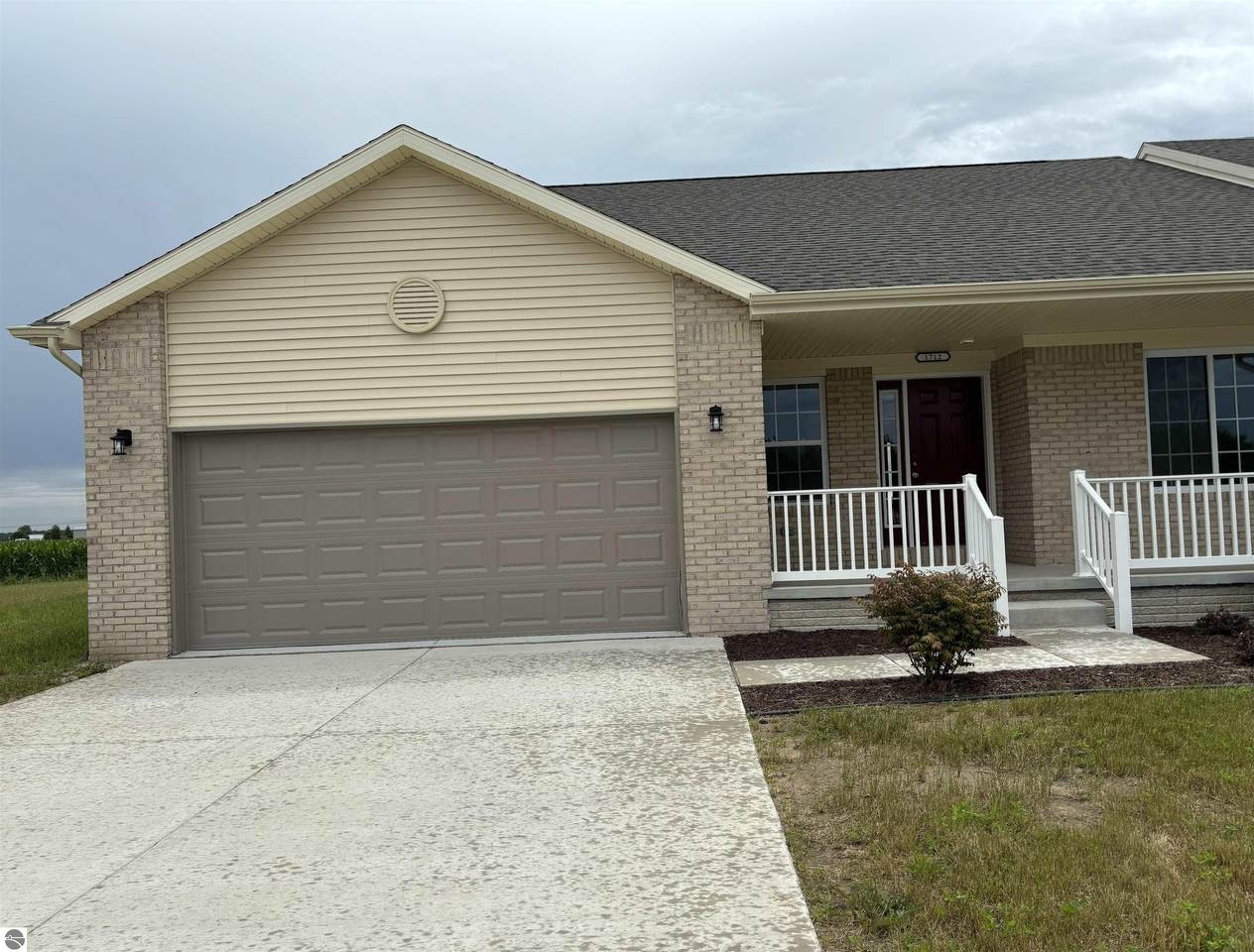 1712 Heritage Way - Photo 1