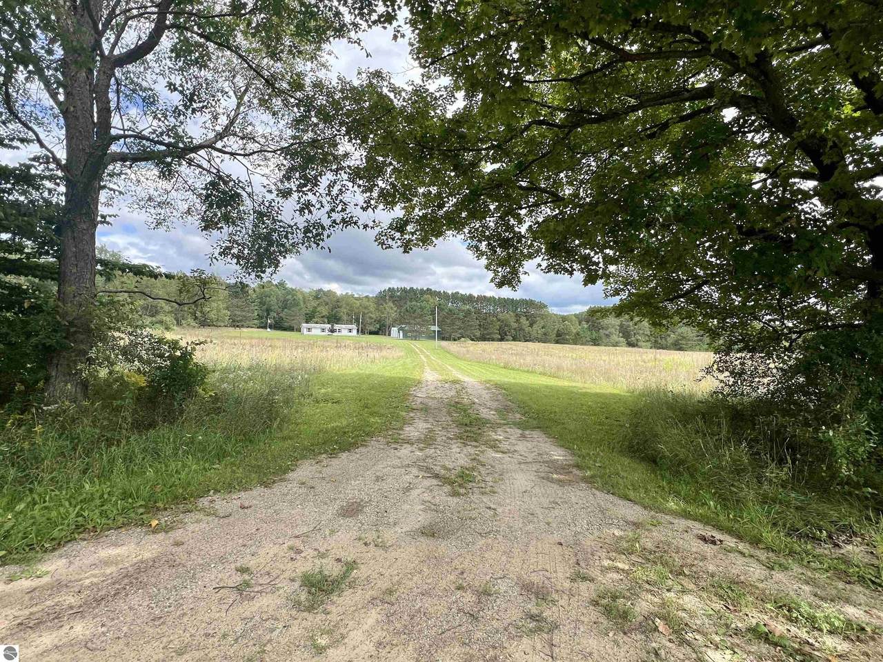 7280 Hawkins Road - Photo 1