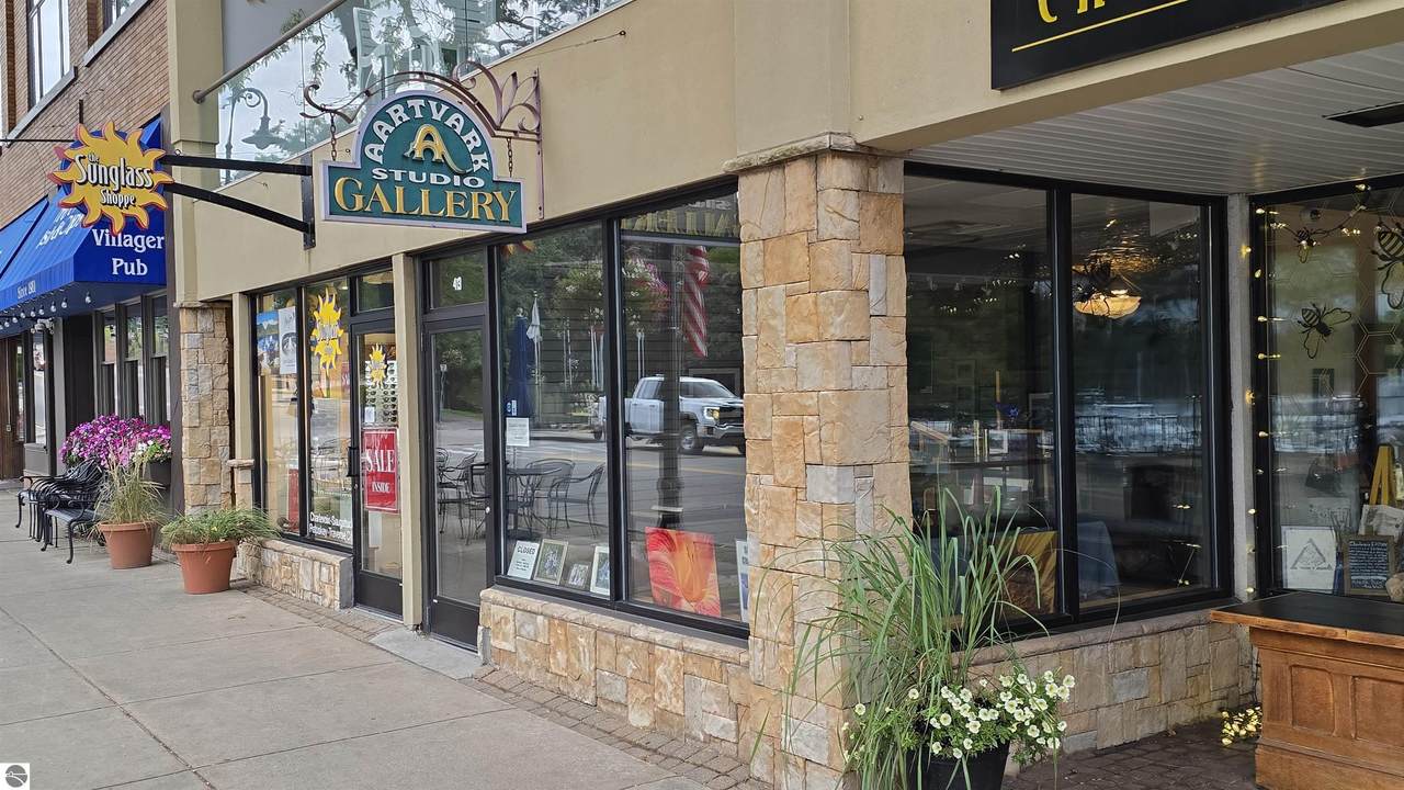 413 Bridge Street - Photo 1