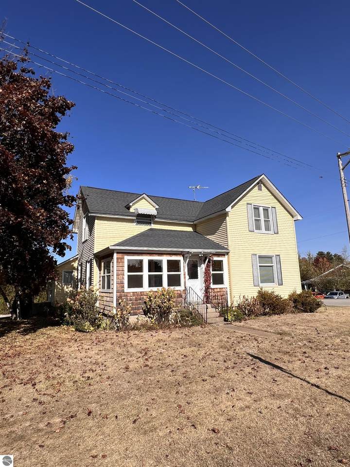 102 Philip Street - Photo 1