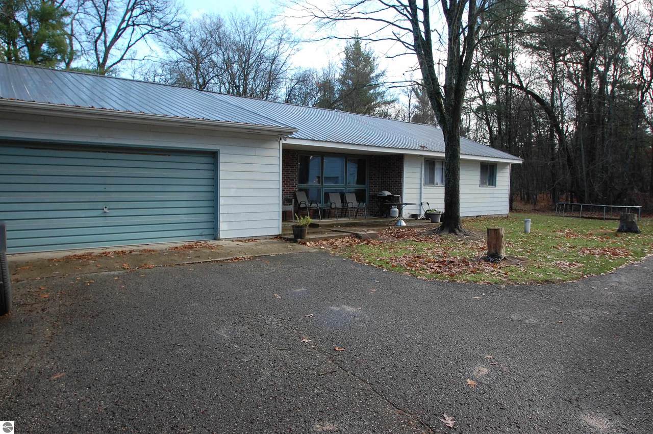 4207 Grass Lake Road - Photo 1