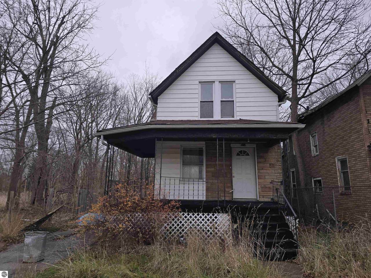 514 8th Street - Photo 1