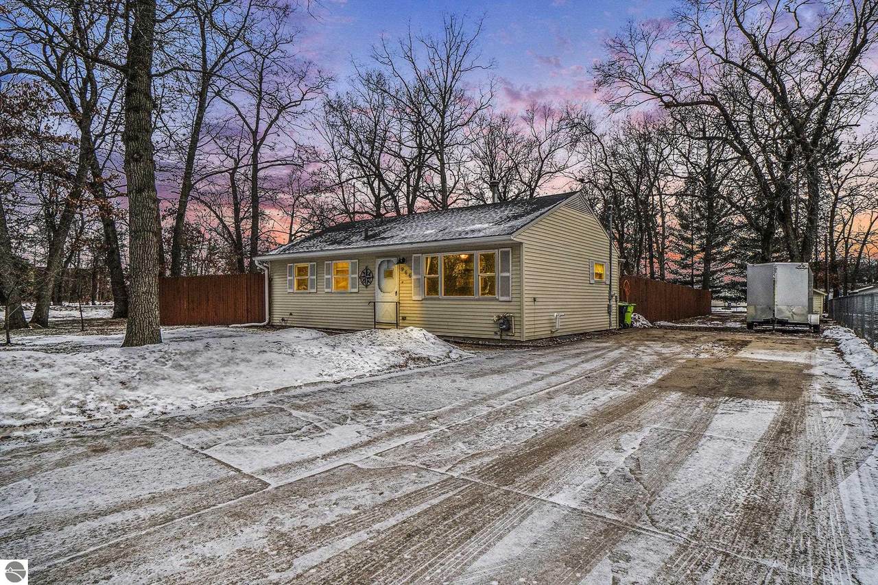 966 Avenue D - Photo 1